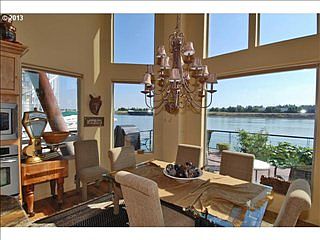 3rd image of 2630 N Hayden Island Dr Slip 7