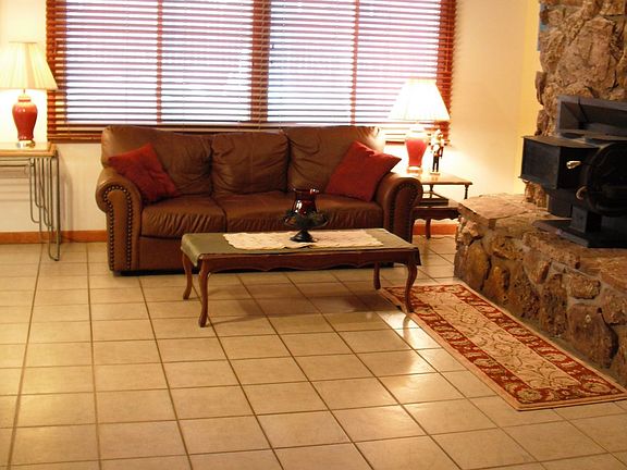 5 - Living Room