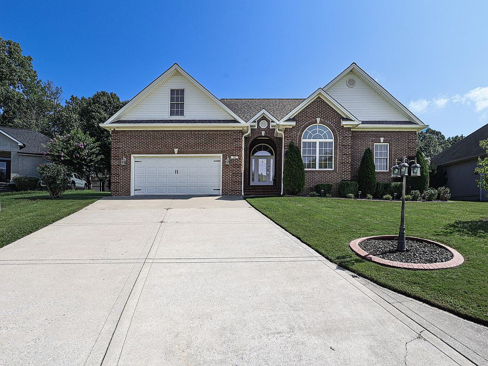 1st image of 185 Spring Valley Cv