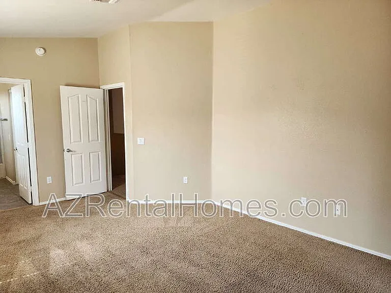 2402 E 5th St #1454 — Photo 10