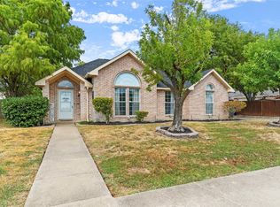 7817 Munich Dr, Rowlett, TX 75089