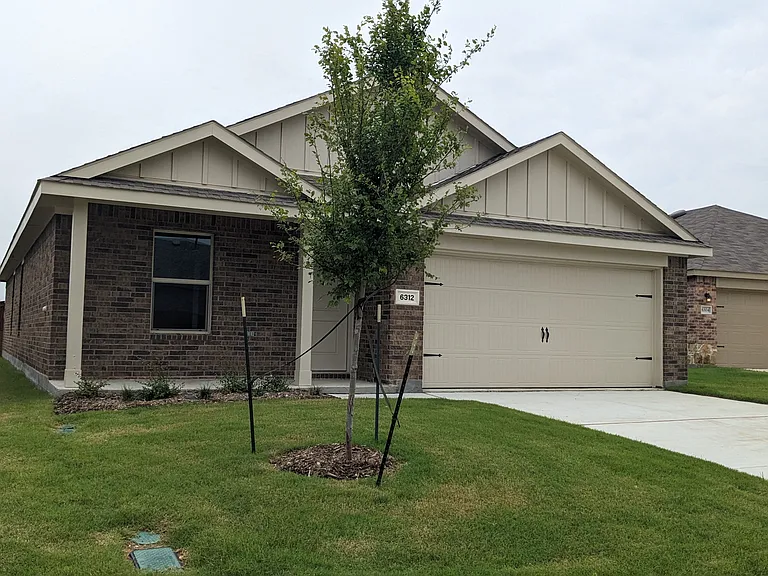 6312 Auburn Dale Rd — Photo 2