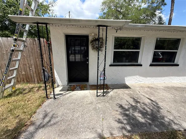 524 4th Ave NE, Largo, FL 33770