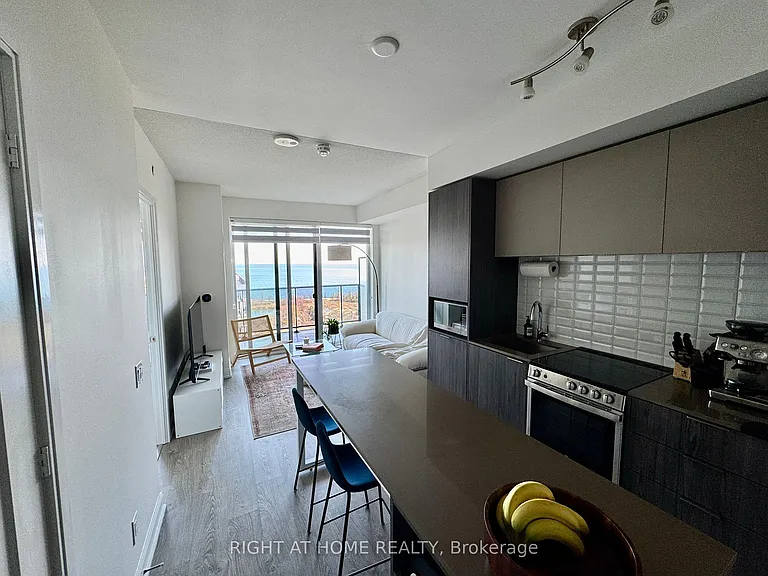70 Annie Craig Dr #1906 — Photo 4