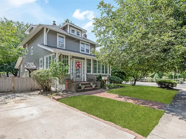 958 Thomas Avenue, Baldwin, NY 11510