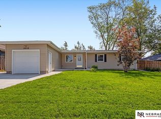 3838 Worthington Ave, Lincoln, NE 68502