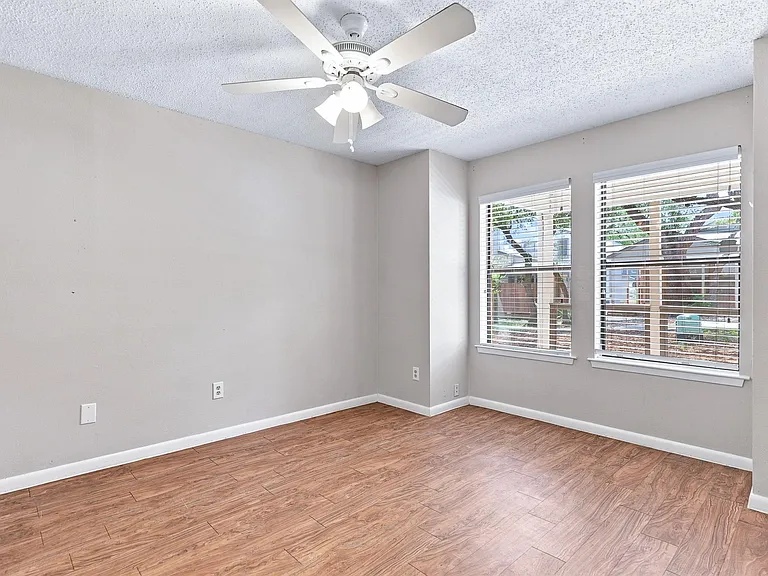 7825 Beauregard Cir #3A — Photo 15