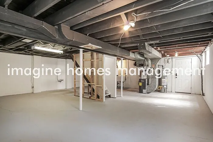 566 Firethorne Dr — Photo 9