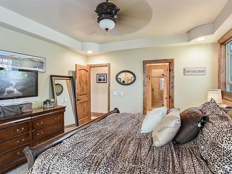 10663 Coulter Pine St — Photo 10