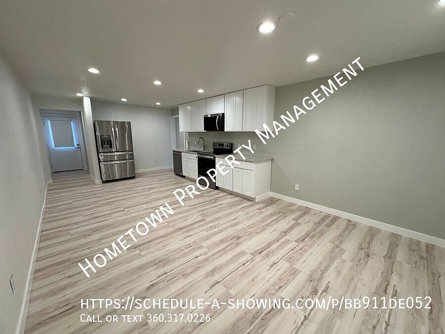 1st image of 123 Fir St NE