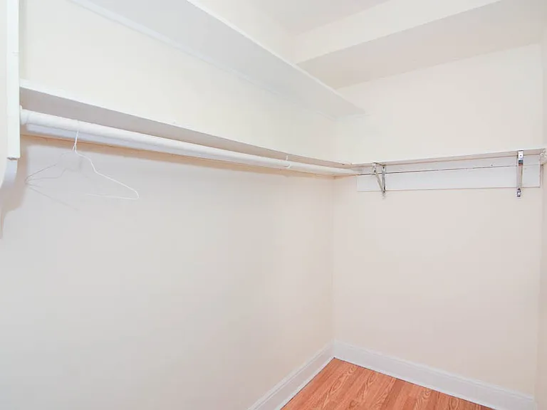 3335 W Diversey Ave #32 — Photo 15