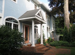 438 E Front St, Perrysburg, OH 43551