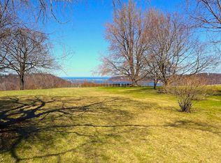 76 Baycrest Dr, Rochester, NY 14622