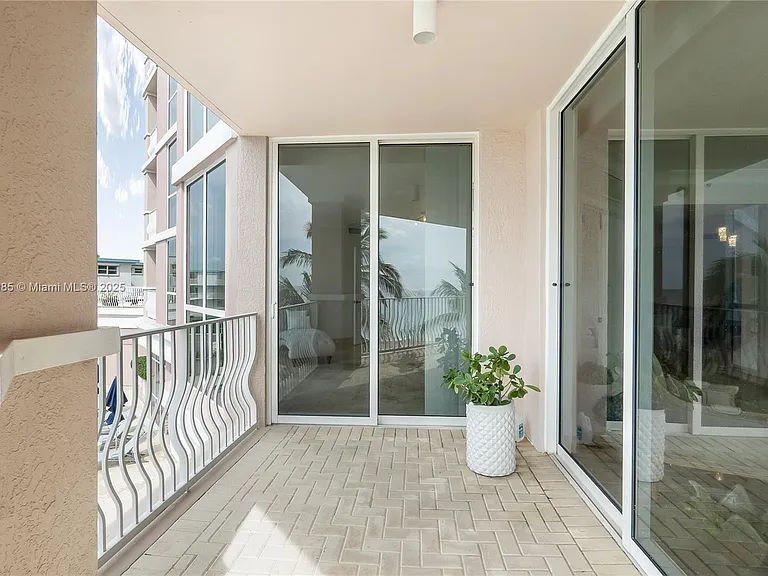 1460 S Ocean Blvd #304 — Photo 14