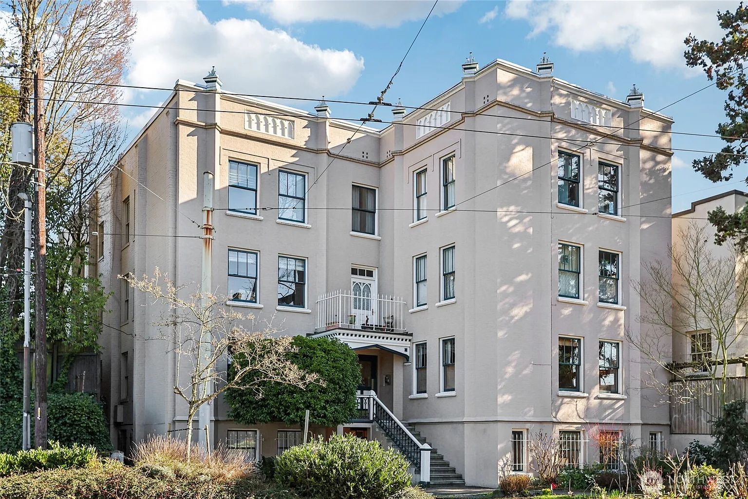 1508 10th Avenue E #101 photo 1