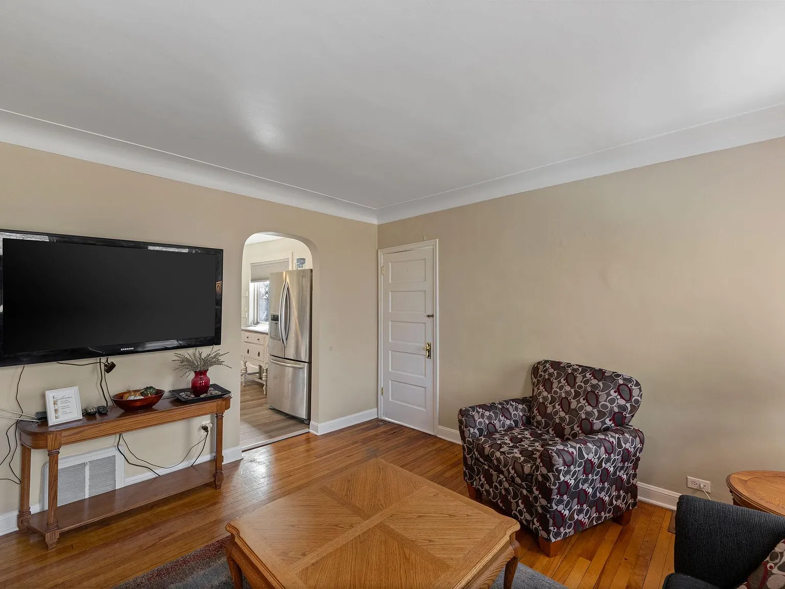 2 bed, 1.0 bath, 750 sqft, $1,595 — Photo 3