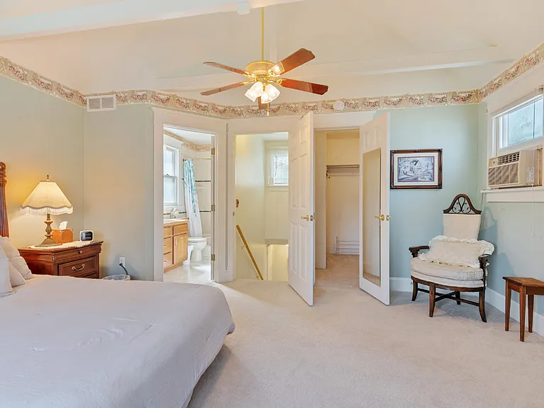 632 Bross St — Photo 29
