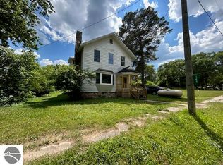 145 Millbrook Rd, Blanchard, MI 49310