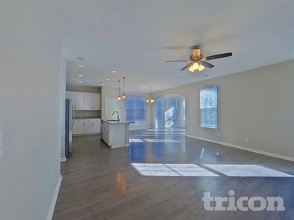 2nd image of 758 Pebblebranch Ln