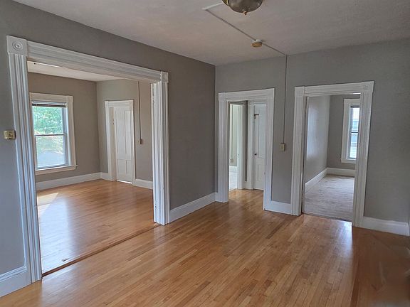 3rd image of 498 Merrimack Street