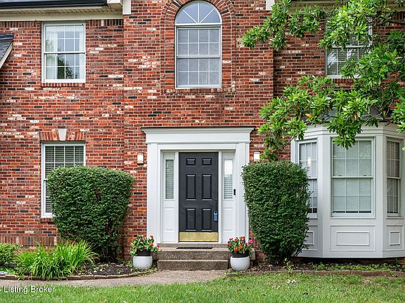 2nd image of 3718 Hunters Ridge Dr