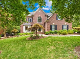 8533 Corolla Ln, Charlotte, NC 28277