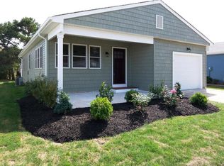 5 Canterbury Ln, Toms River, NJ 08757