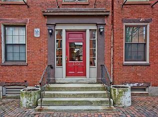 150 Spring St #8, Portland, ME 04102