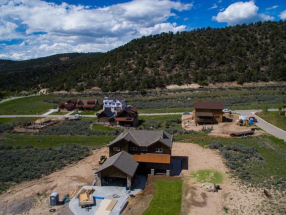 4th image of 168 Paintbrush Way