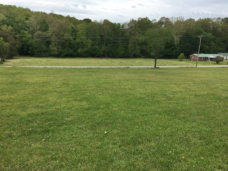 2nd image of 799 Indian Creek Rd
