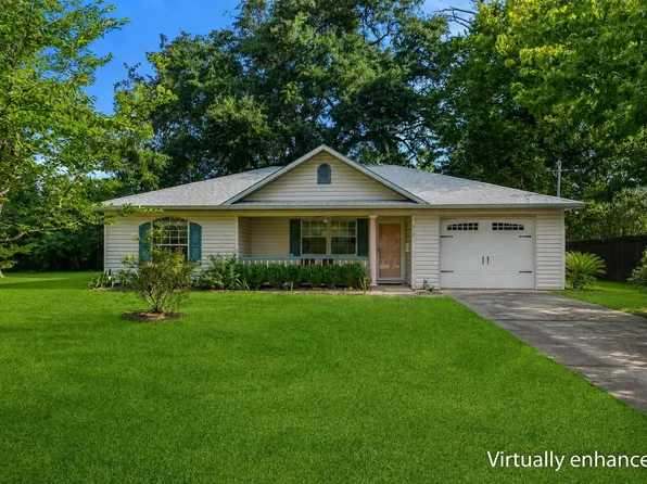910 Myrtle Ave, Quincy, FL 32351