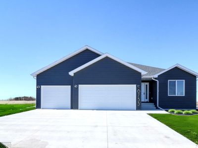 6733 28th St S, Fargo, ND, 58104