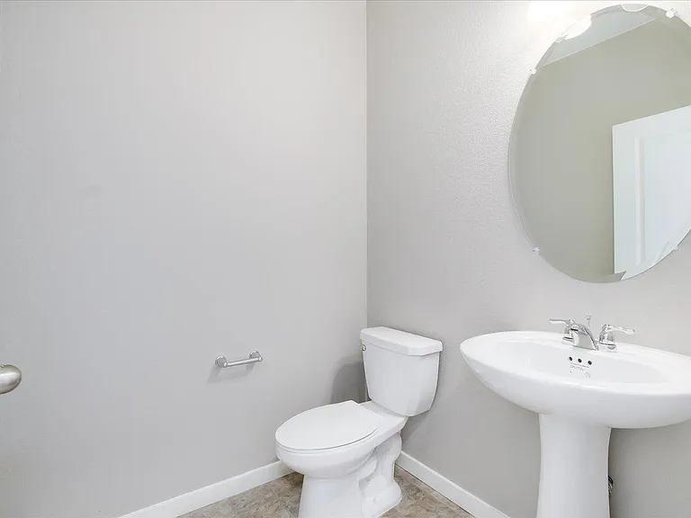 4512 Kingswood Dr — Photo 7