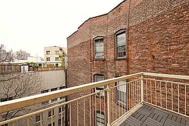 Rented by Superstar Real Estate LLC