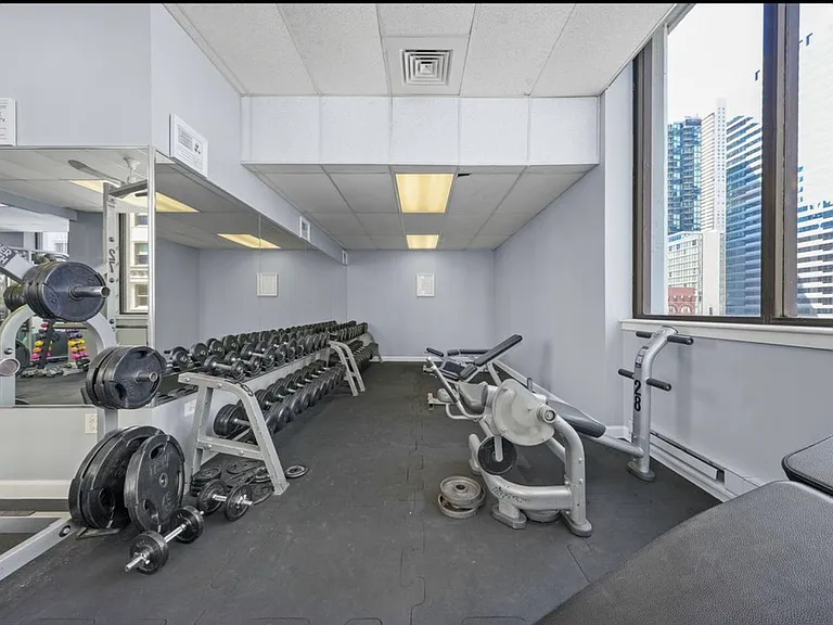 405 N Wabash Ave #4704 — Photo 38