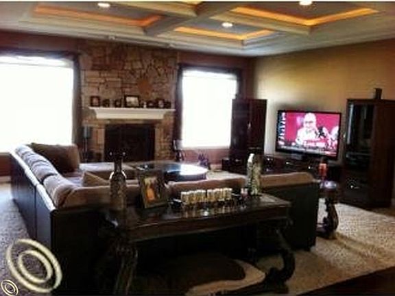 4th image of 54884 Grenelefe Cir W