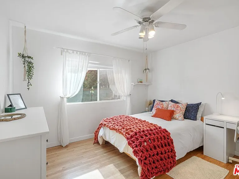5507 Van Noord Ave — Photo 21