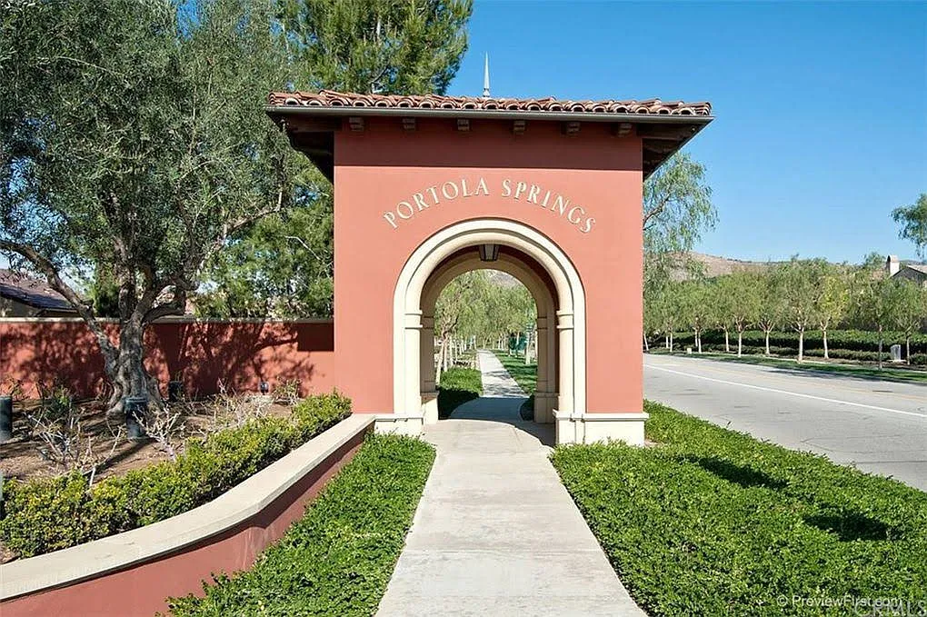 3 bed, 1715 sqft, $1,500 — Photo 3