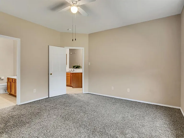 4105 Capstone Dr — Photo 18