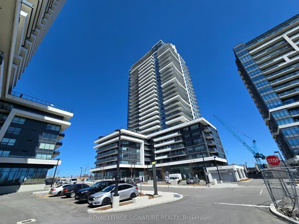 1455 Celebration Dr #217, Pickering, ON L1W 0C3