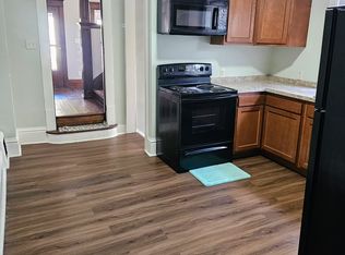 167 College St #1/2, Wadsworth, OH 44281