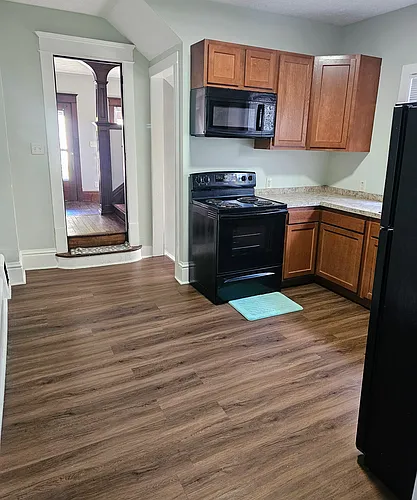 167 College St #1/2 Photo 1