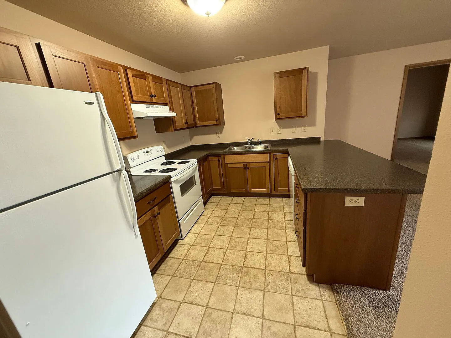 Atrace Apartments 1415 — Photo 4