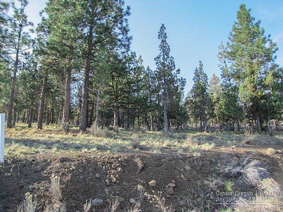 4th image of 3305 NW Panorama Dr