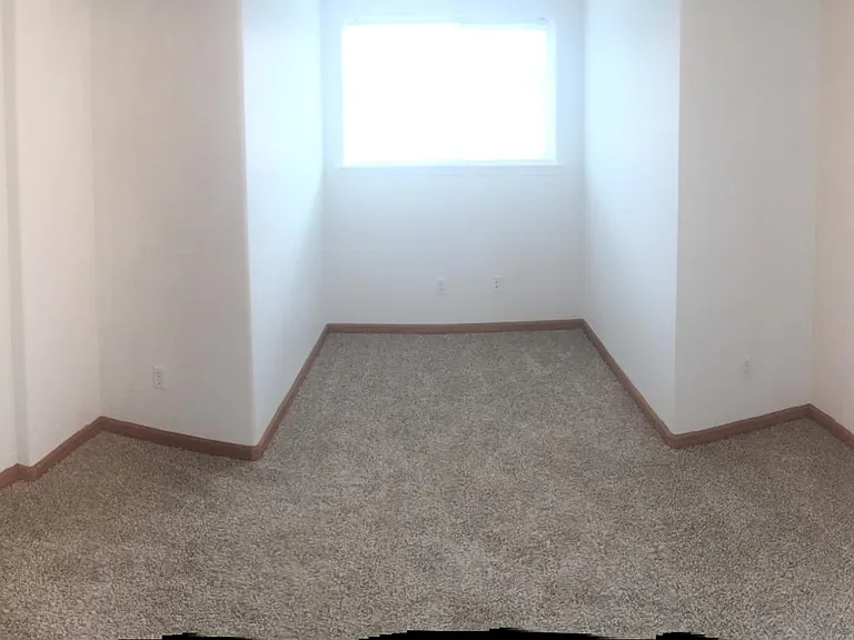 1292 Clearsprings Dr — Photo 12