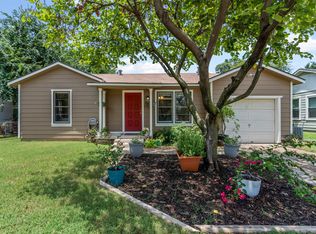 435 Harrison Ln, Hurst, TX 76053