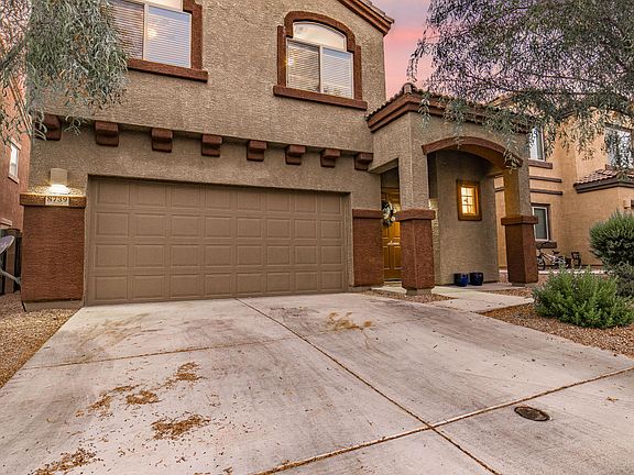 4th image of 8739 N Black Pine Dr