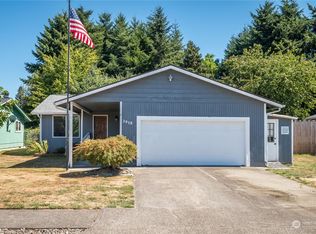 3918 Estate Dr, Longview, WA 98632