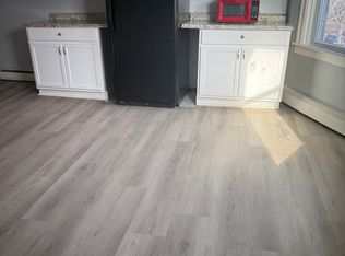 25 Humboldt Ave #3R, Pawtucket, RI 02860