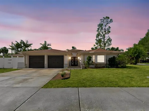 2790 Pinellas Point Dr S, Saint Petersburg, FL 33712